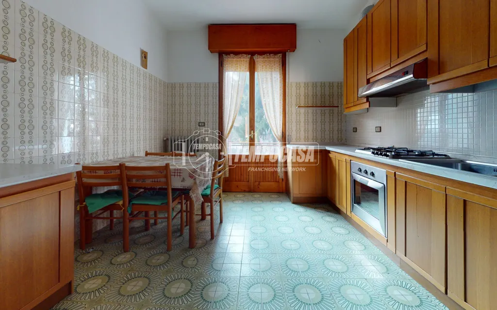Köök - Spacious Apartment with Garden in Zocca Centre