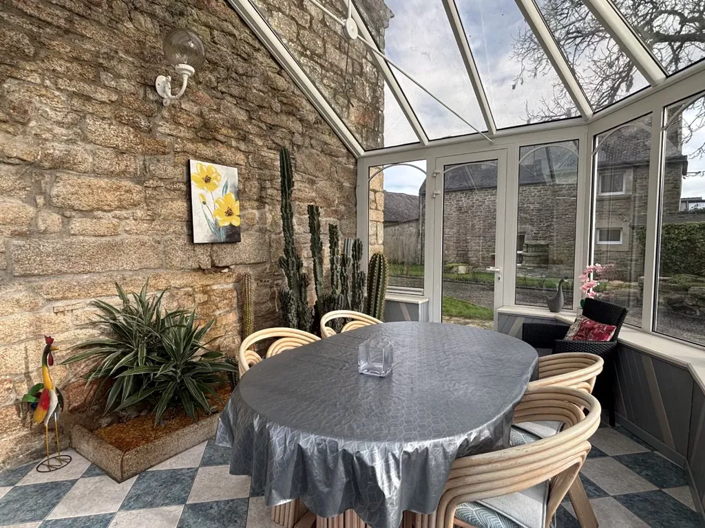 Terrazza - Historic Granite Property with Piscine in Scaër