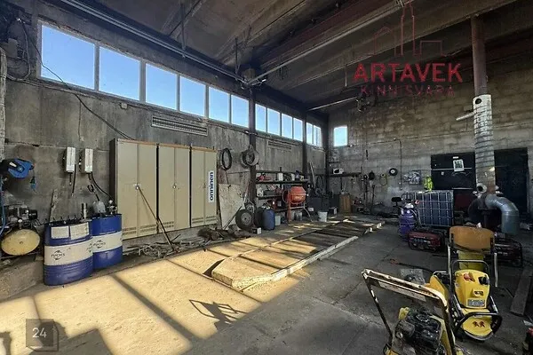 Garaaž - Ärihoone asukohas Kohtla-Järve