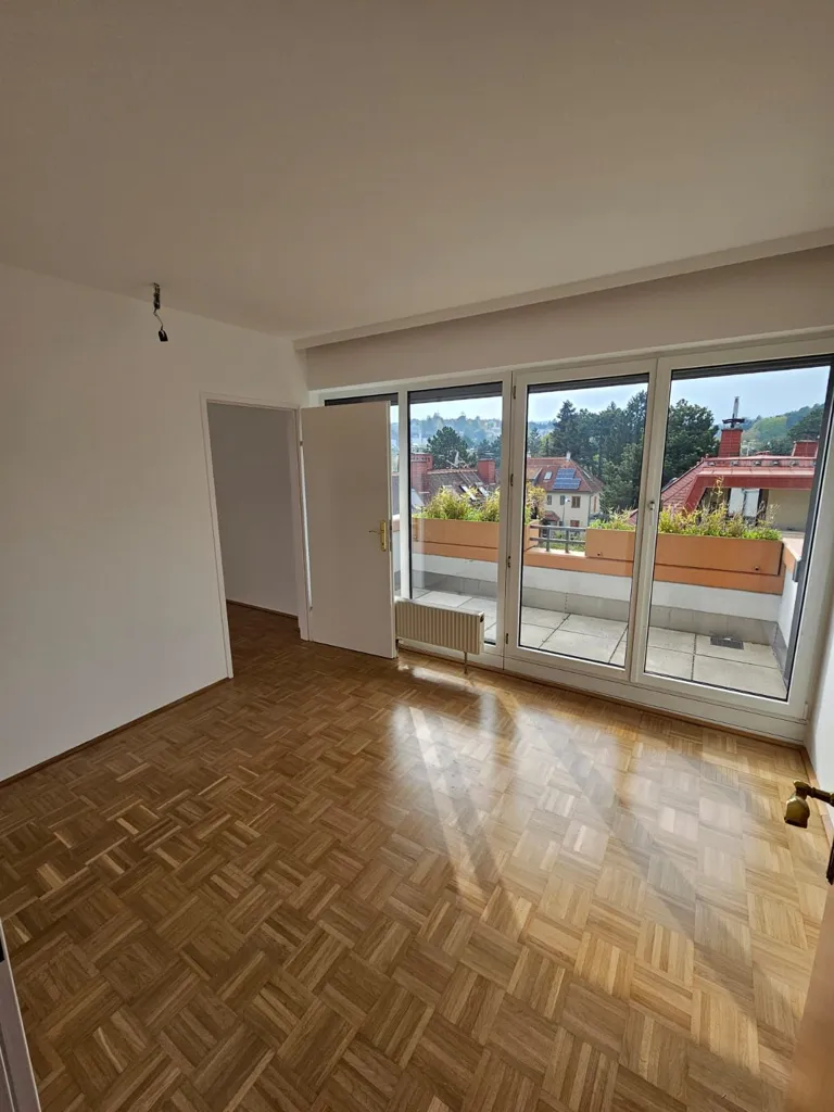 Séjour - Sunlit Apartment with Balconies in Quiet Area