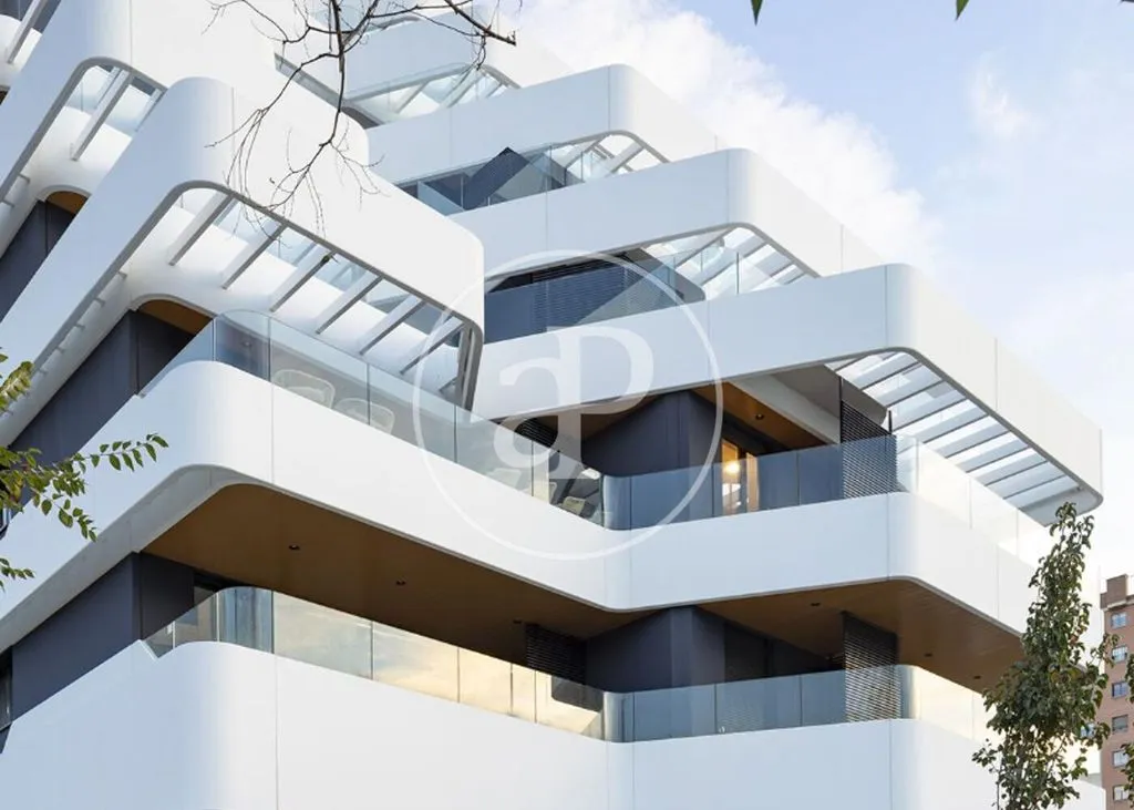 Välivaade - Luxury Flat with Pool in Madrid's Retiro