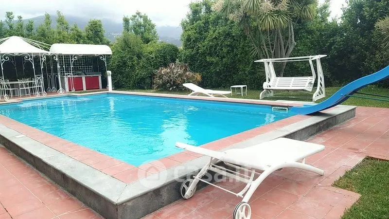 Bassein - Villa with Pool in Centre, Massa