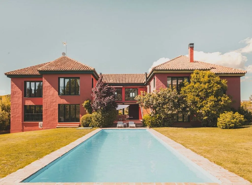Pool - Chalet with Pool and Terrace in Ciudalcampo