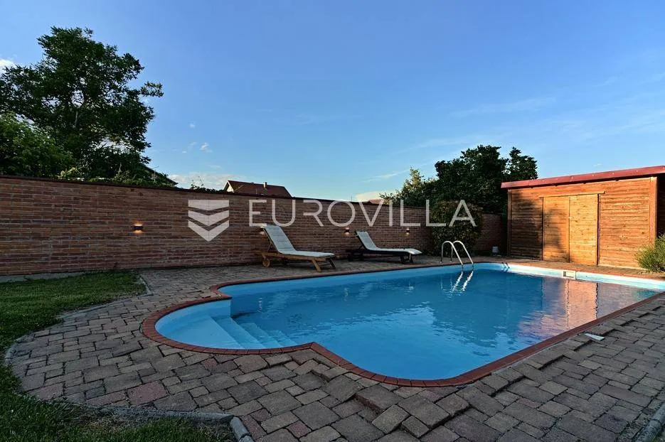 Bassein - Traditional House with Pool in Bilje