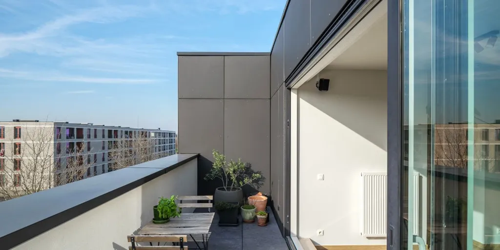 balcony