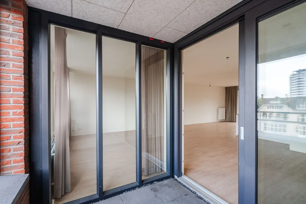Balcon - 4-Bedroom Flat in Central Utrecht