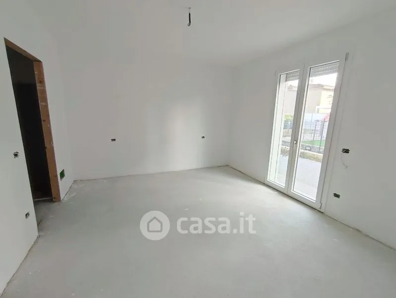 Toad - Modern Villa with Private Garden in Filago
