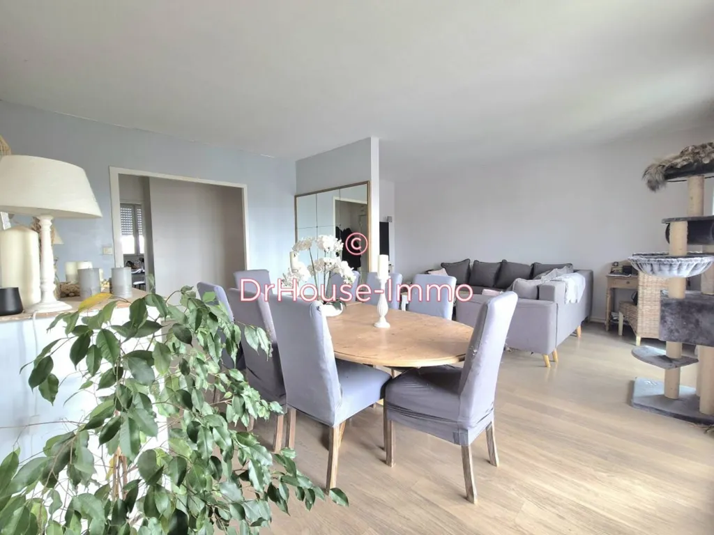 Söögituba - Spacious Flat with River View in Chalon-Sur-Saone