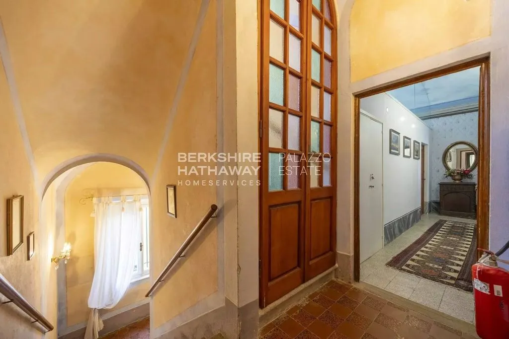 18th Century Villa with Pools in Palaia