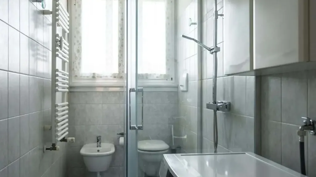 Salles de bain - Bright Studio with San Siro View in Milan