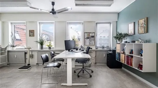 Bureau - Shop with Clinic Space in Kolding Centre