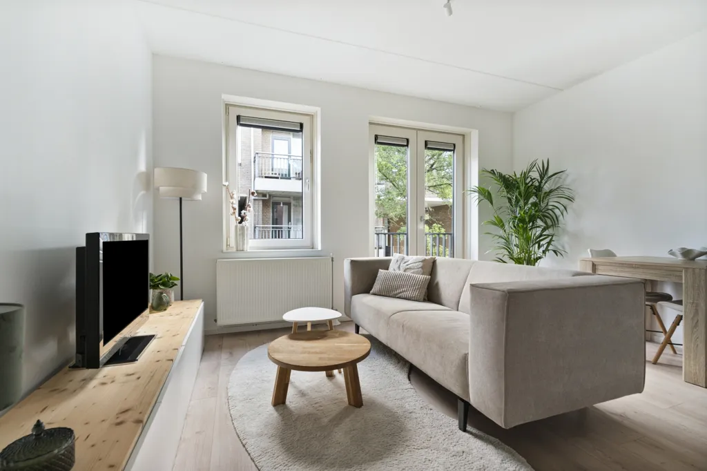 Soggiorno - Modern T2 Apartment with Terrace in Arnhem