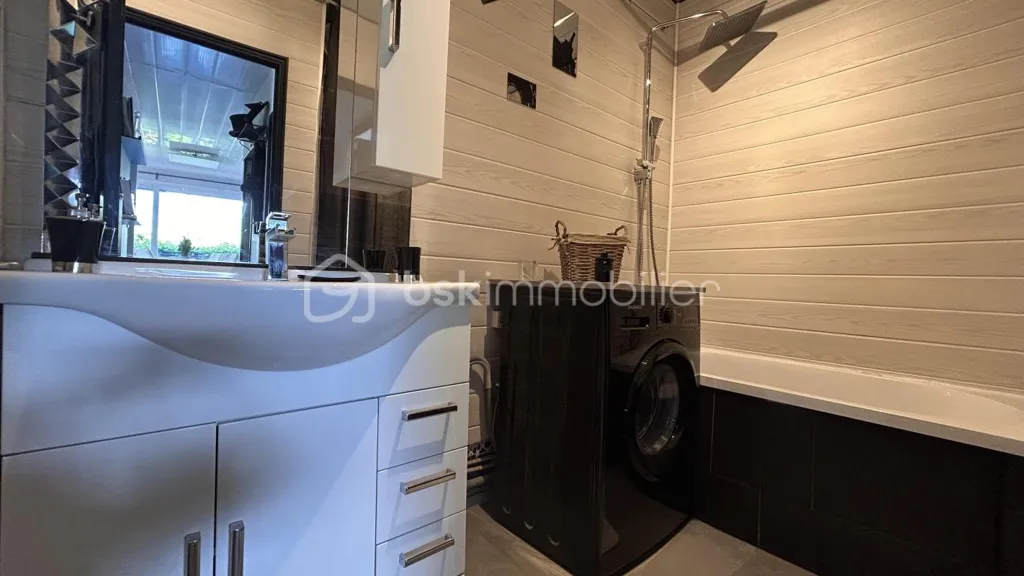Salles de bain - Appartement T3 avec Balcon à Echirolles
