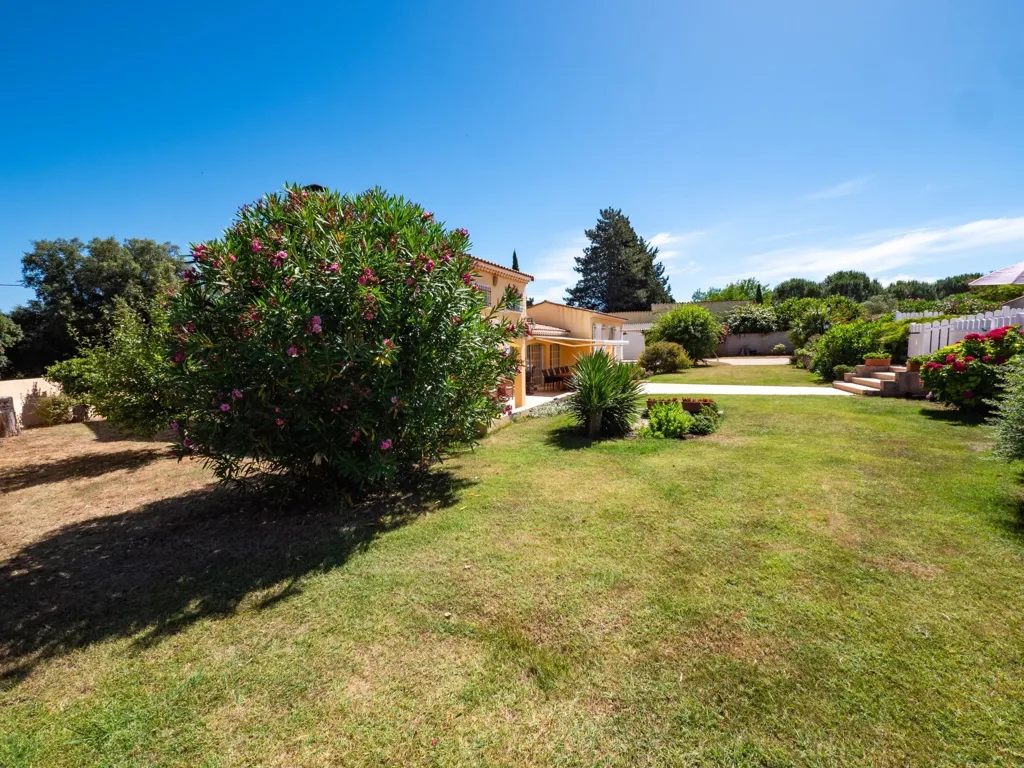 Jardin - Maison avec Vue Montagnes et Piscine à Bédarieux