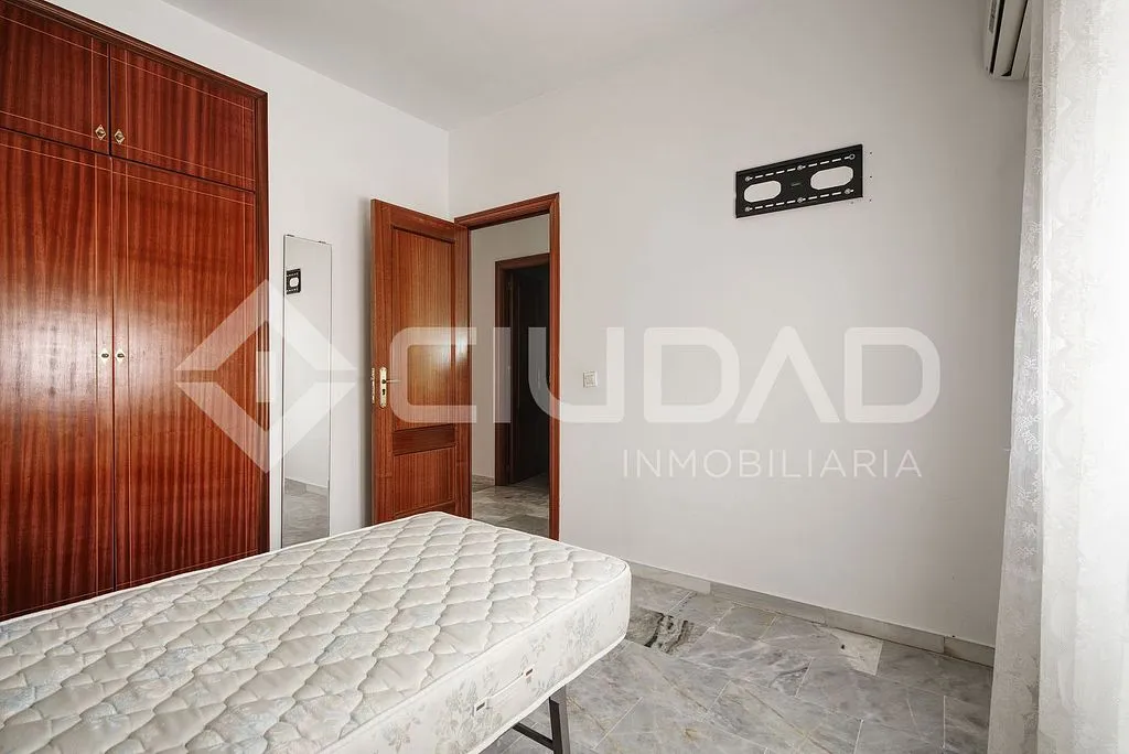 Magamistoad - Terraced House with Terrace in Isla Mayor