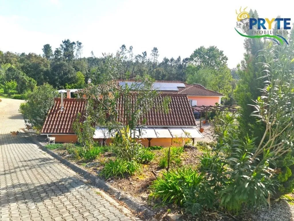 Õhuvaade - Luxury House with Feng Shui Design in Nesperal