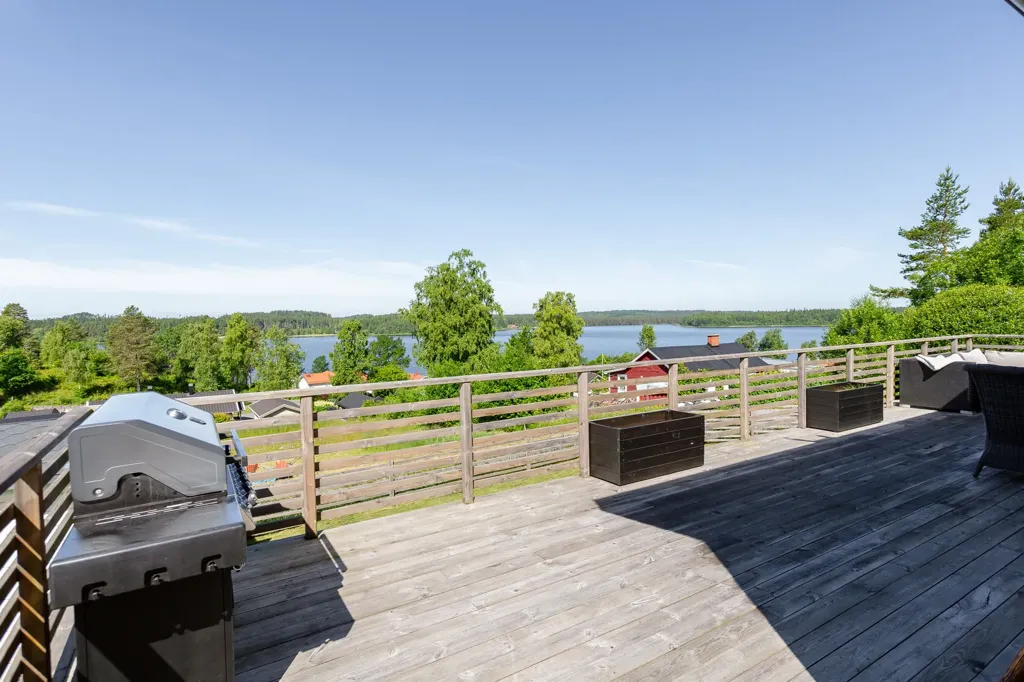Terrass - Modern House with Lake View near Nässjö