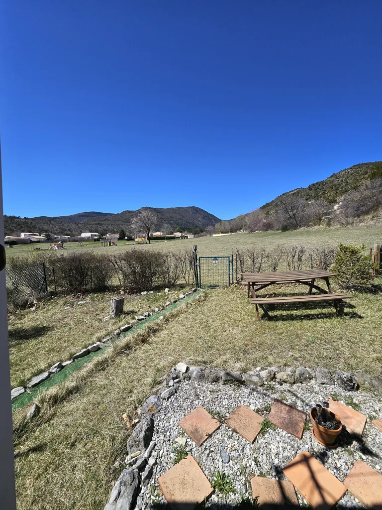 Jardin - Chalet avec Terrasses près du Lac de Castillon