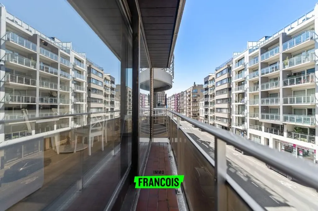 Balcon - Appartement rénové avec terrasse au centre d'Ostende