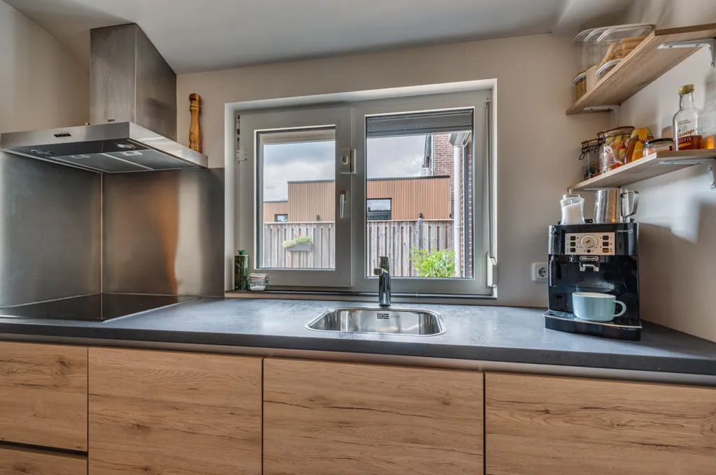 Cuisine - Modernised Two-Storey House with Garden in Reuver