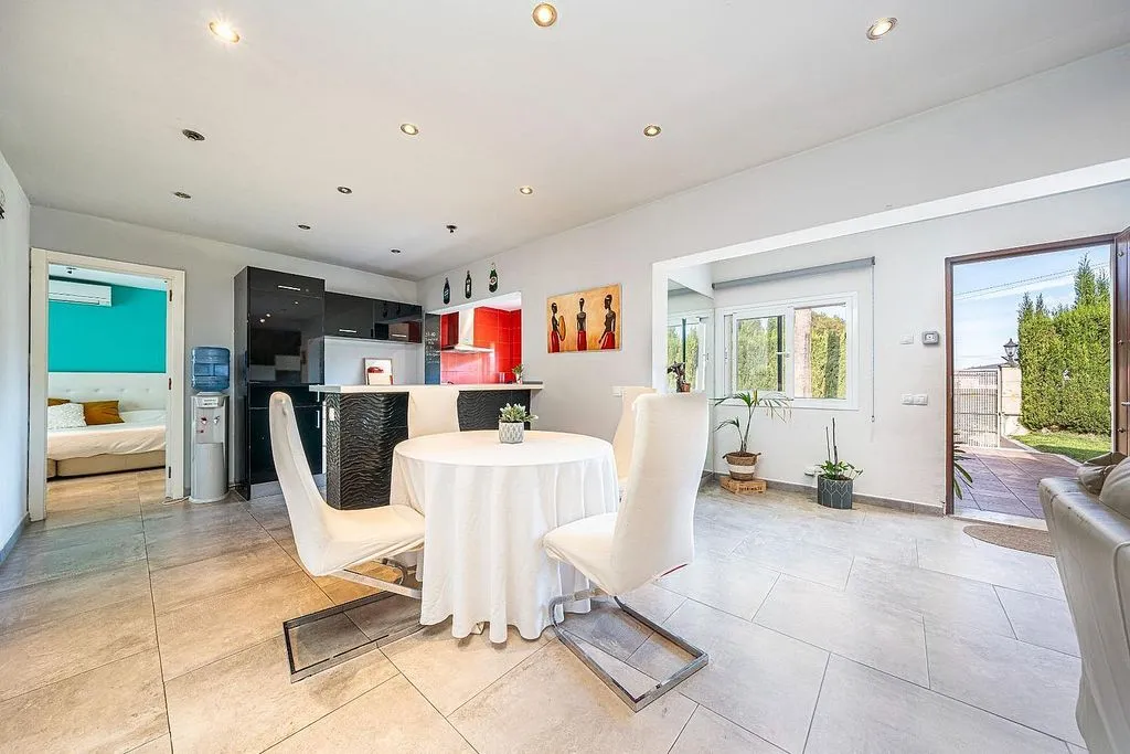 Dining Room - Chalet with Pool and Terrace in Cala Romántica