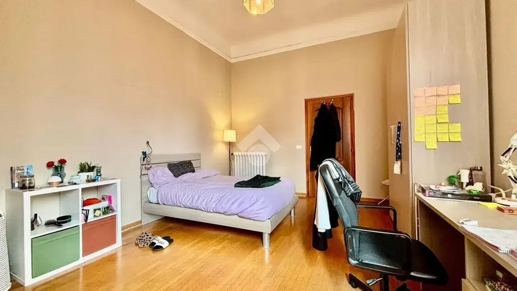 Chambres - Period Apartment with Balcony in Florence