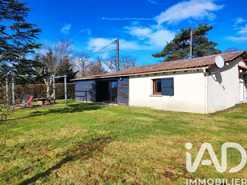 Jardin - Maison de Campagne avec Piscine à Le Rouget