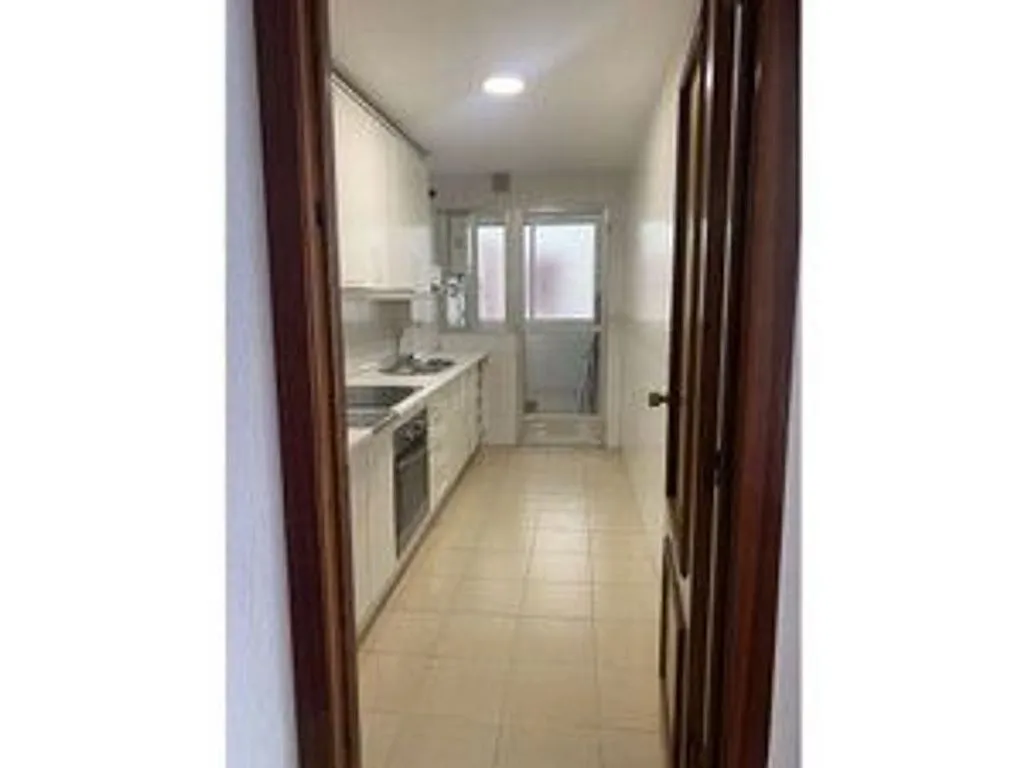 Cuisine - Furnished Flat with Balcony in Granada