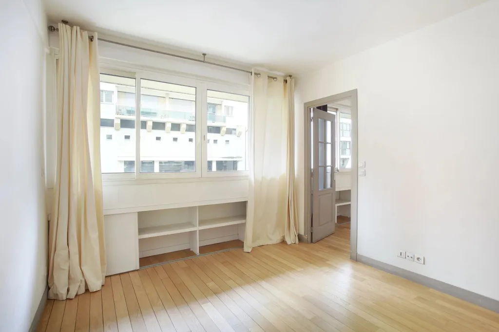 Pièces - Appartement avec Vue Sud-Est au 16e Arrondissement