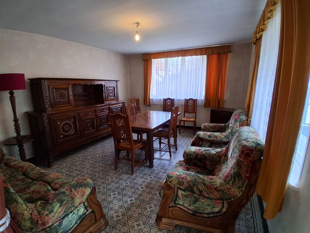 Salle à manger - Longère Charmante avec Dépendance à Neuvilly