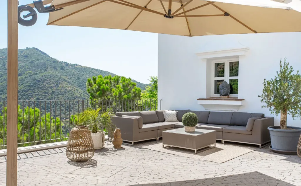 Terrass - Villa with Sea and Mountain Views in Monte Mayor