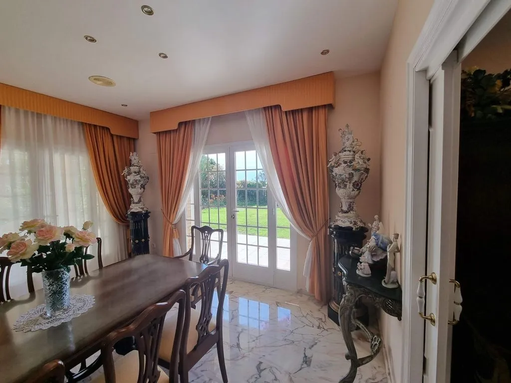 Söögituba - Chalet with Sea Views in L'Ametlla de Mar