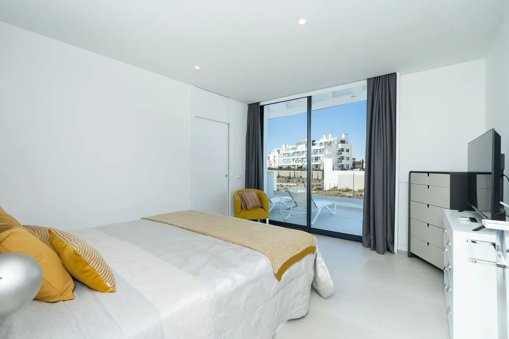 Magamistoad - Luxury Penthouse with Pool in Fuengirola