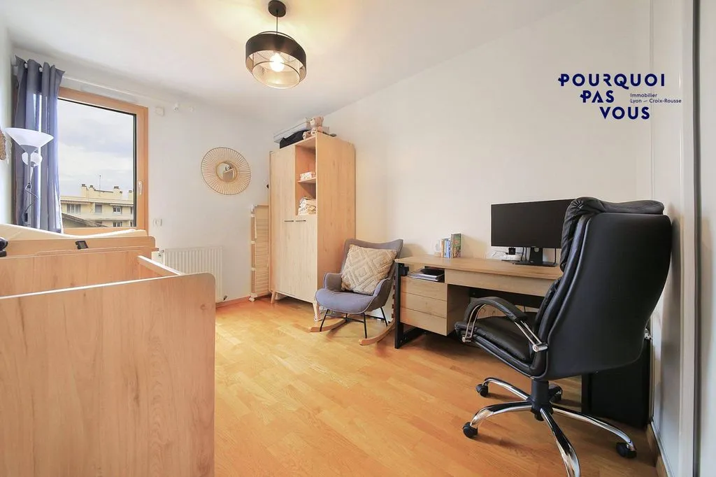 Bureau - Appartement T3 avec Balcon sur la Croix-Rousse à Lyon