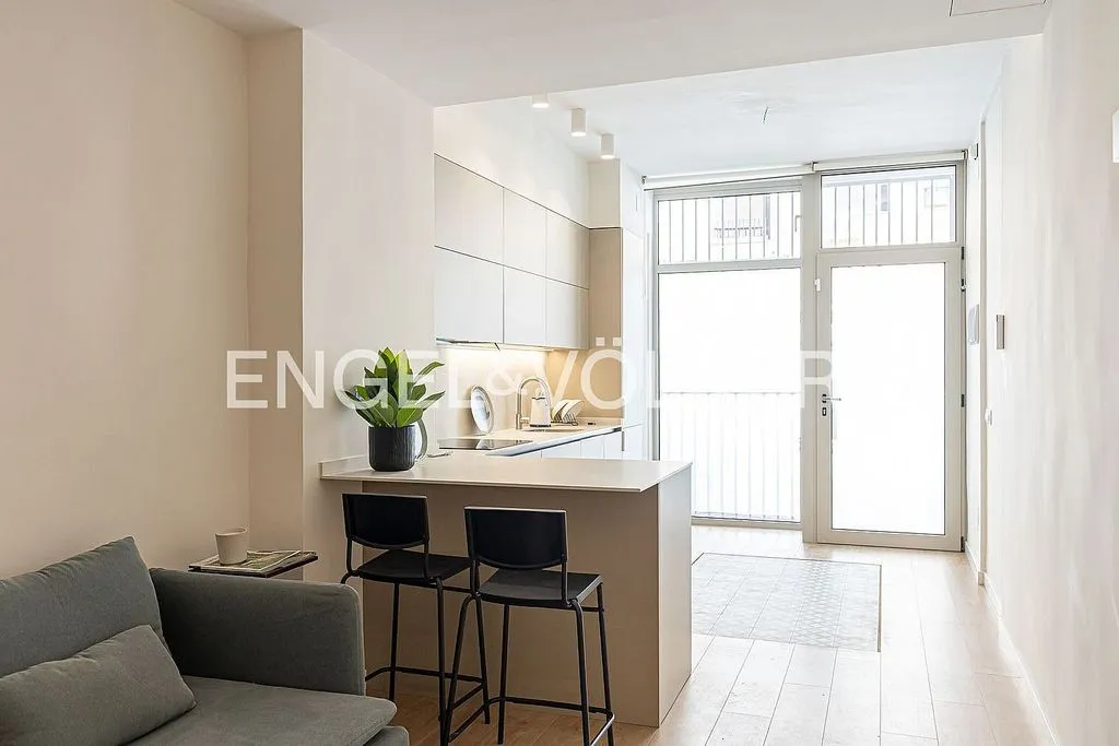 Cuisine - Contemporary Duplex with Balcony in Ciudad Jardín