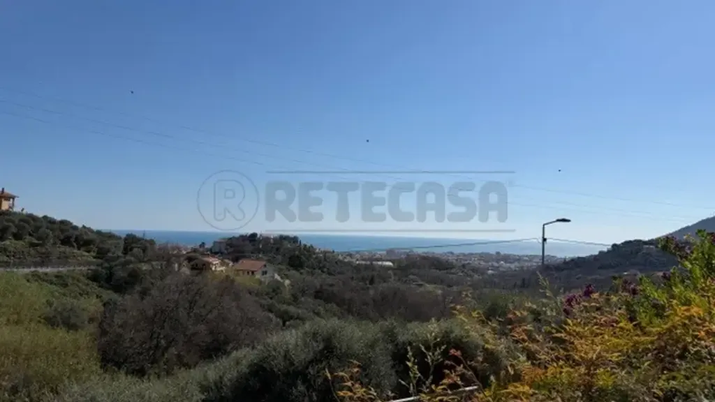 Restored Apartment with Sea View in Boissano