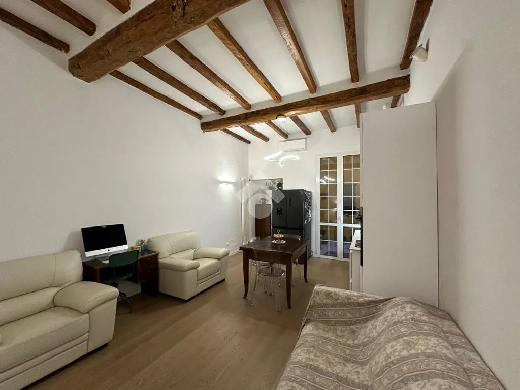 Elutuba - Renovated Ground Floor Flat in Bologna
