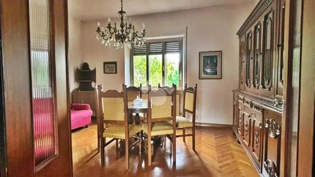Salle à manger - Apartment with Terrace in Fabriano