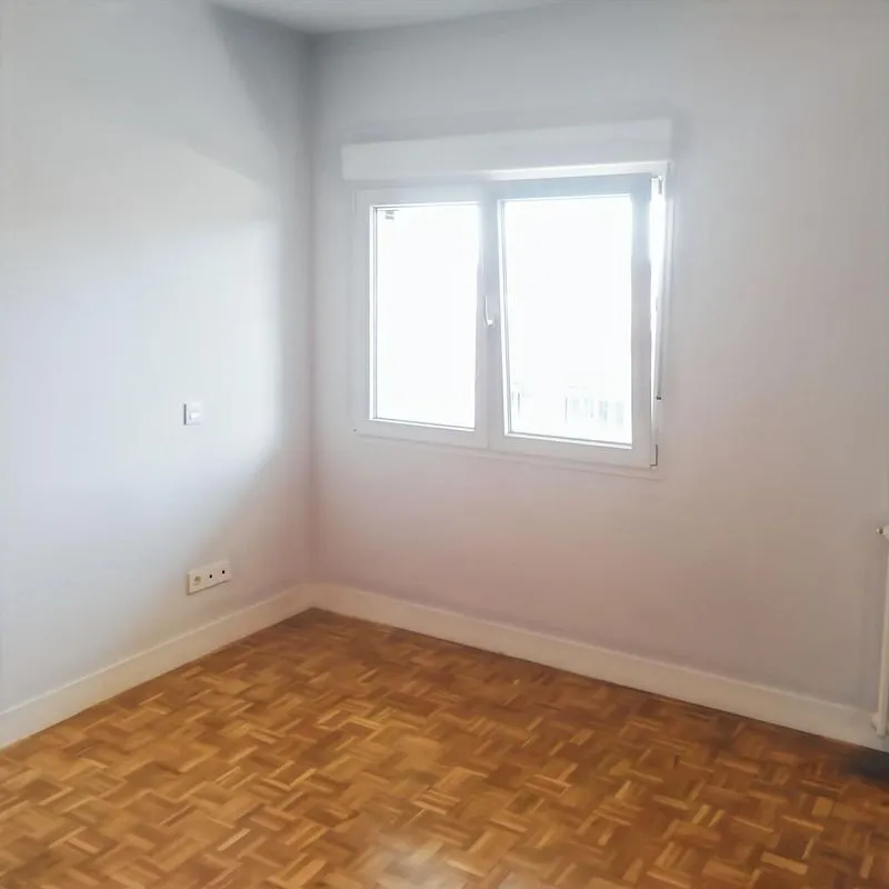 Pièces - Modern Flat with Balcony in Chamartín