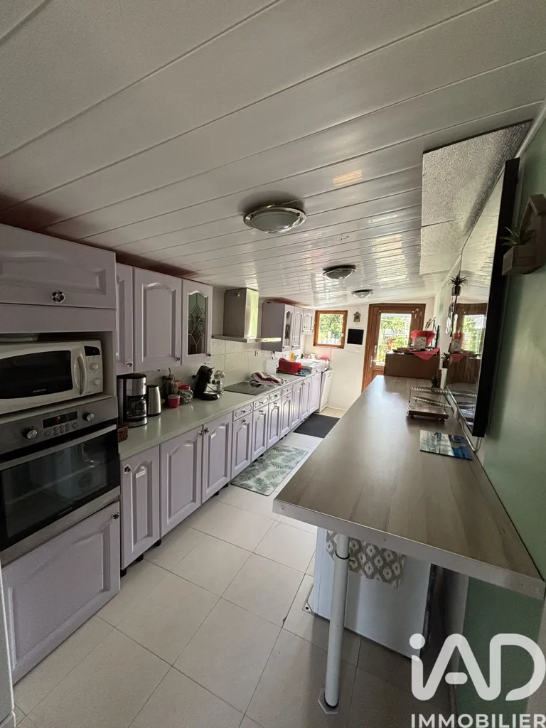 Kitchen - House with Pool and Spa in Chantenay-Saint-Imbert