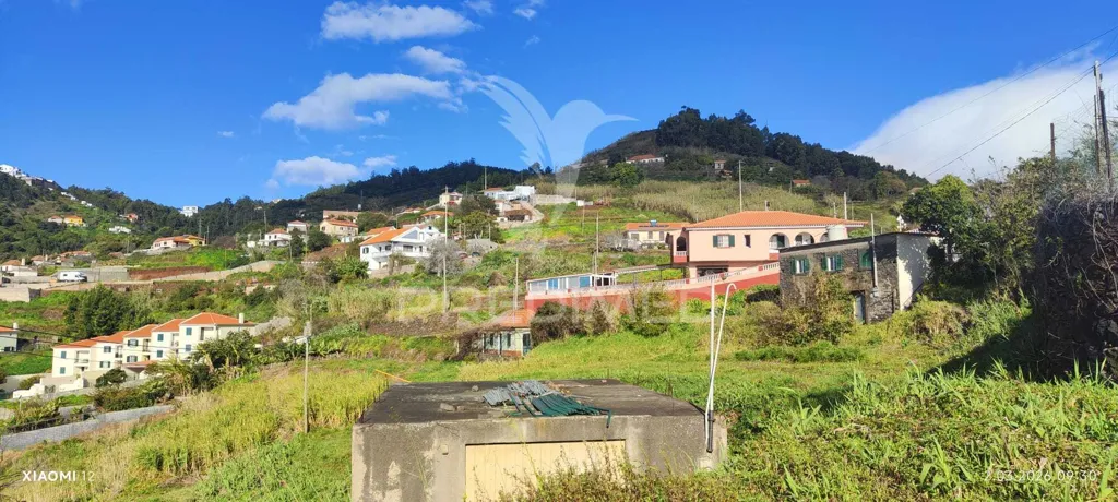 Buildable Plot with Sea View in Caniço