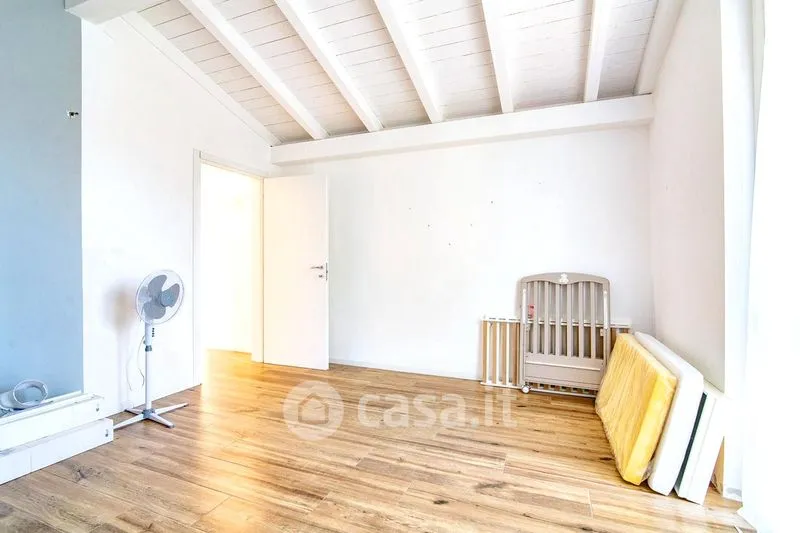 Pièces - Modern Villa with Panoramic Views near Broni