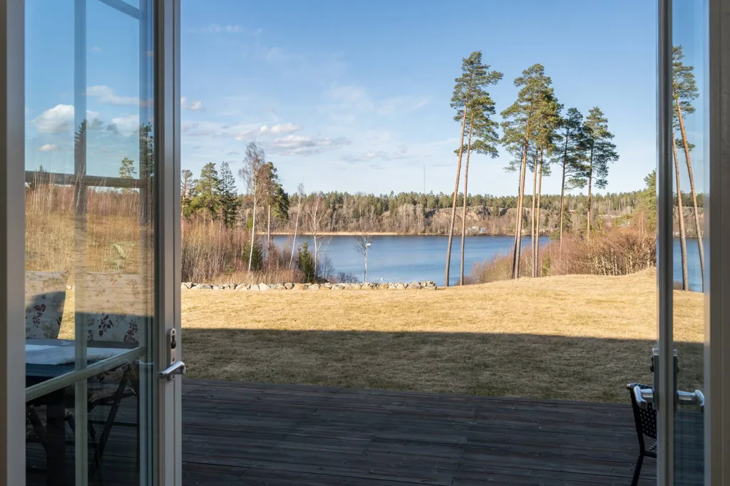 Terrasse - 1-Plan Villa with Mälaren View in Sundsvik