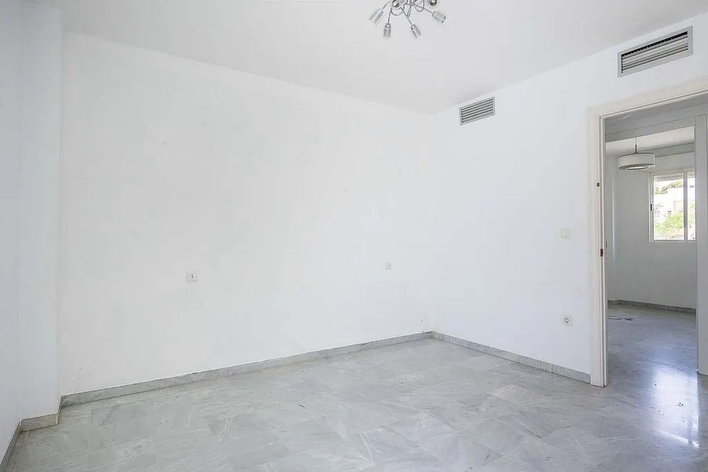 Pièces - Apartment with Pool and Terrace in Ciudad Aljarafe