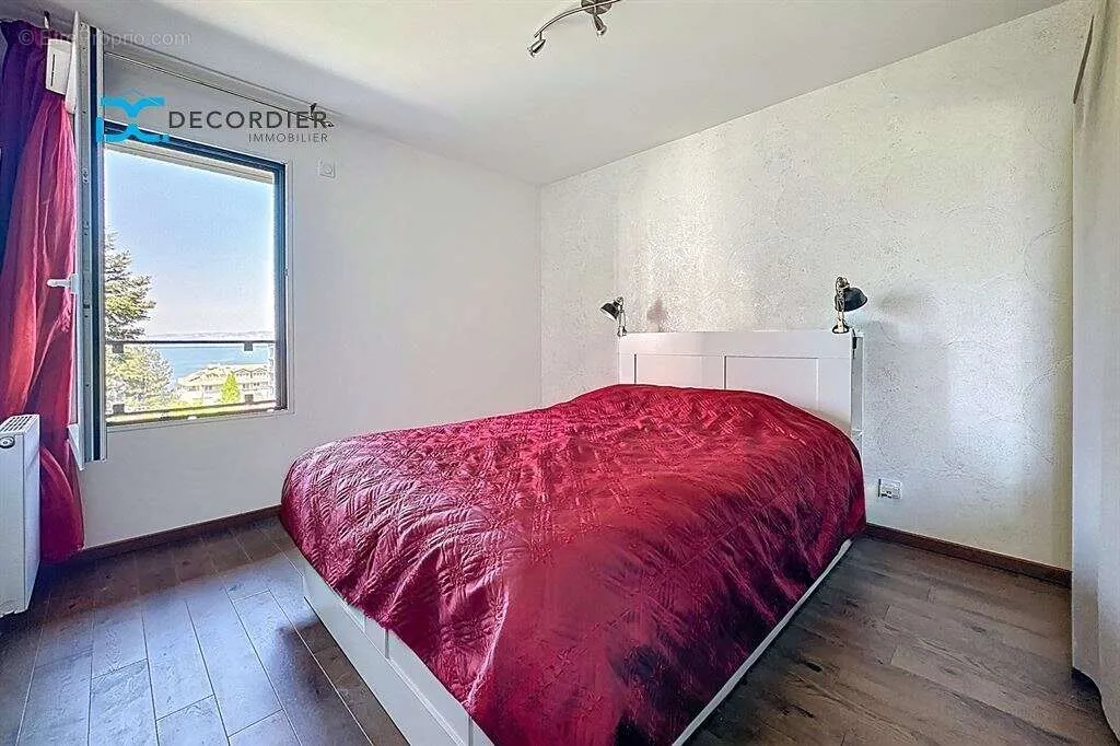 Chambres - Appartement avec Balcon proche Embarcadère à Evian-les-Bains