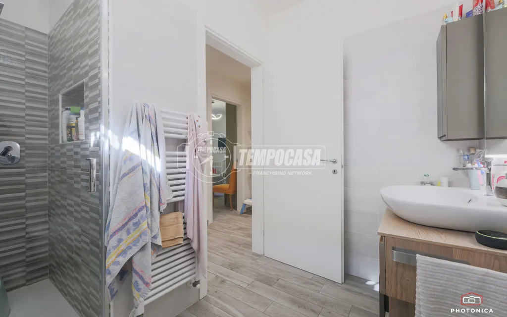Salles de bain - Modern Apartment with Private Garden in Bologna