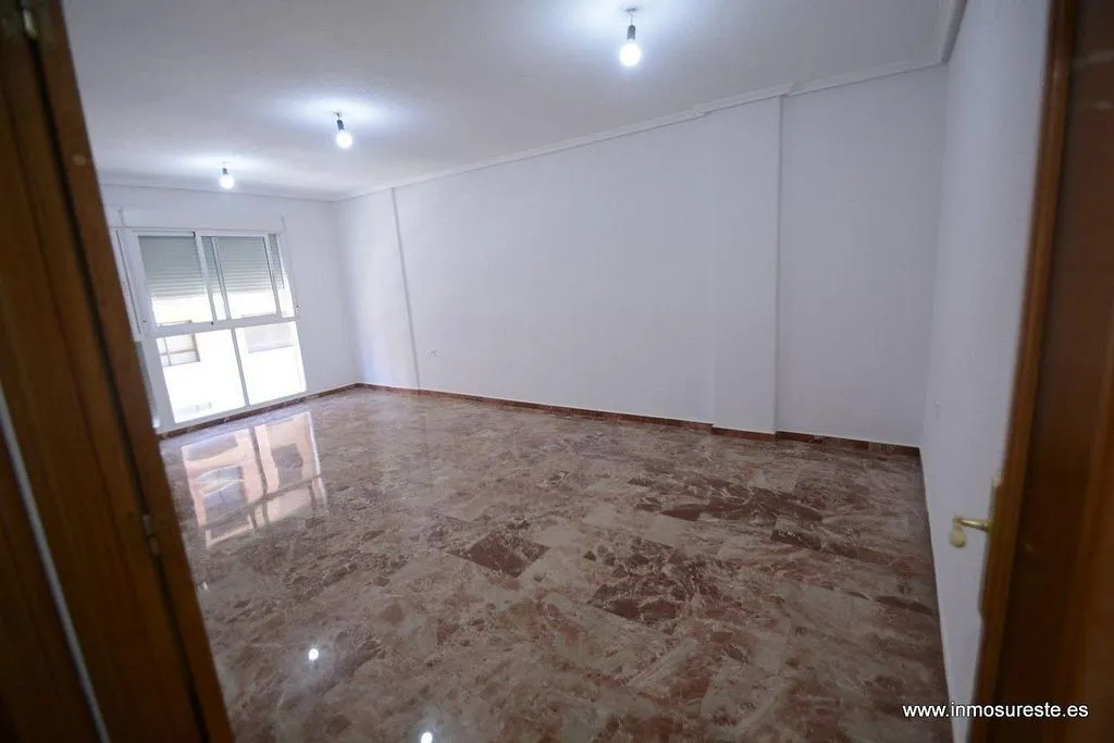 Pièces - Contemporary Flat with Private Patio in Orihuela