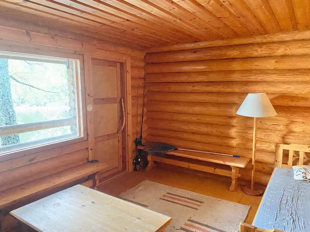 Magamistoad - Cottage with Sauna on Lake Shore in Äitsaari