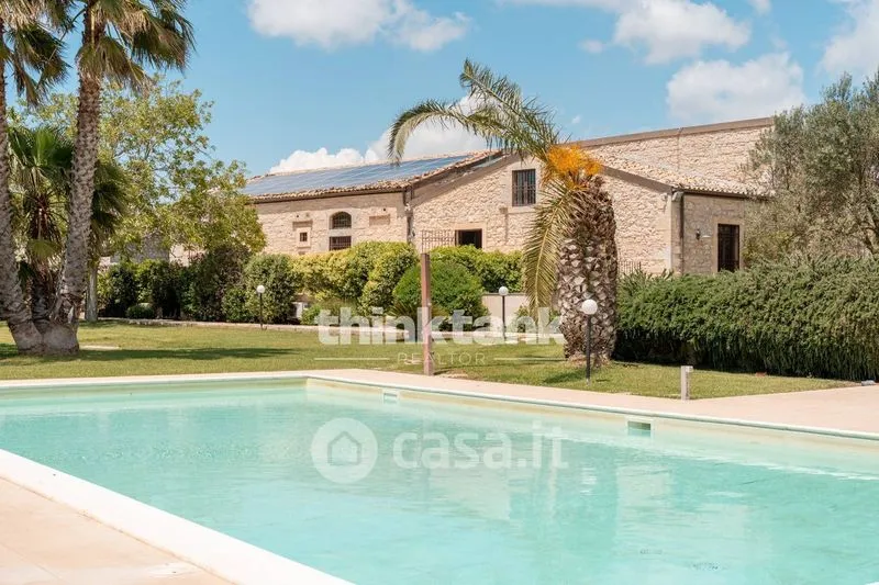 Bassein - Rustic Villa with Pool in Ragusa