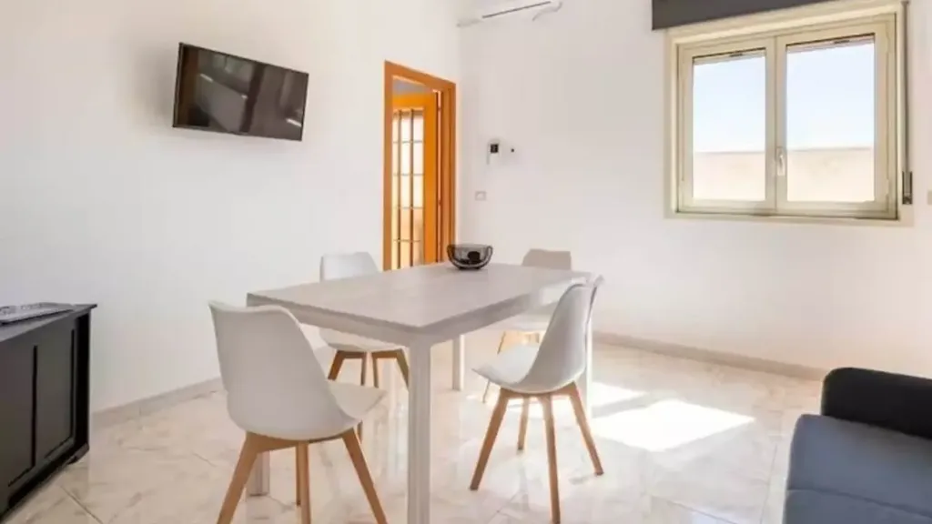 Salle à manger - Apartment with 3 Bedrooms in Noto